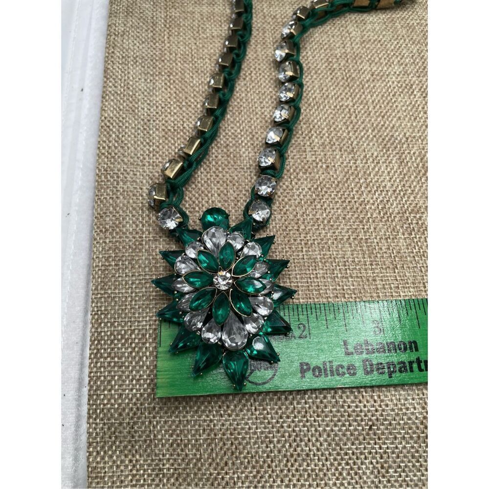 New Natasha Necklace Emerald Green with large Rhinestones Statement Piece - Picture 7 of 9